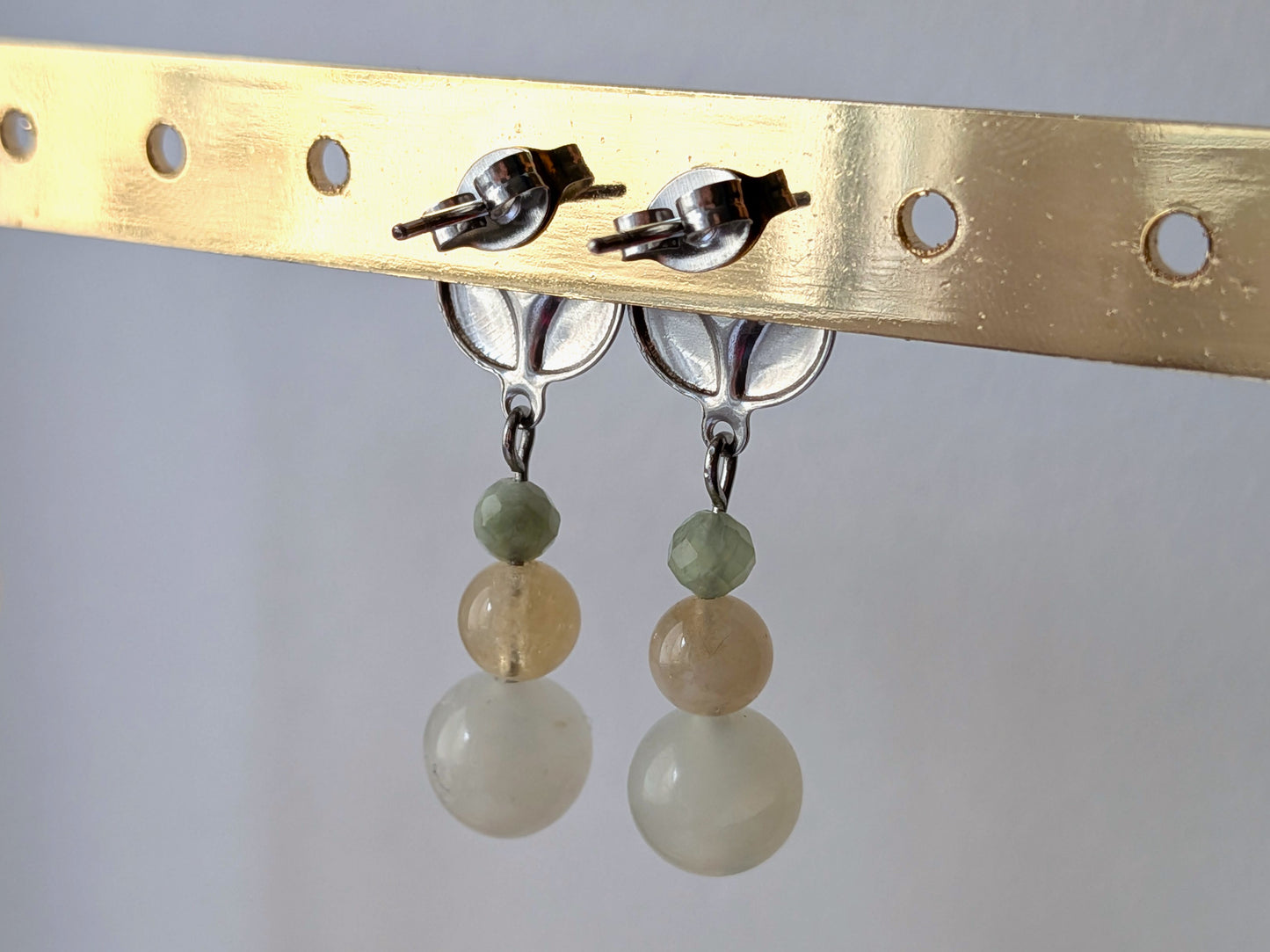 Boucles d'oreilles "feuille" jade de Chine et citrine